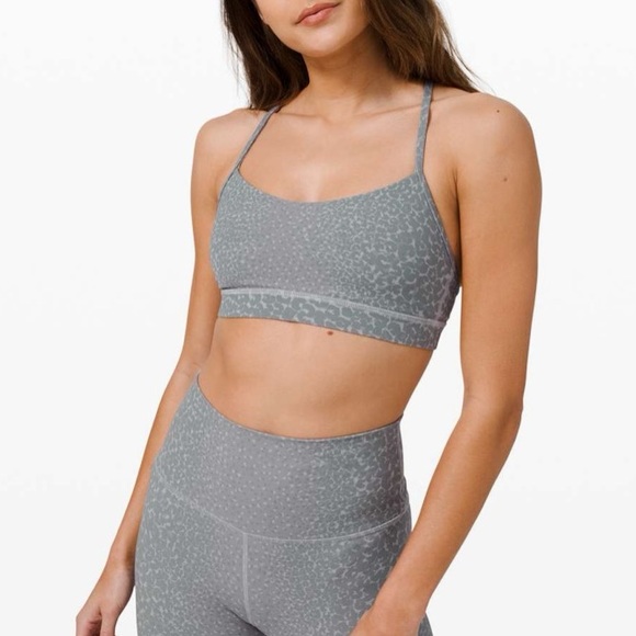 Lululemon Flow Y Bra Nulu *light support - Picture 1 of 5